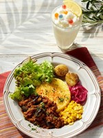 「カルピス」×アフタヌーンティー、夏季限定ラッシーやクリームチーズのひんやりドリンク｜写真8