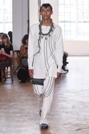 キコ・コスタディノフ(KIKO KOSTADINOV) 2019年春夏メンズコレクション  - 写真9