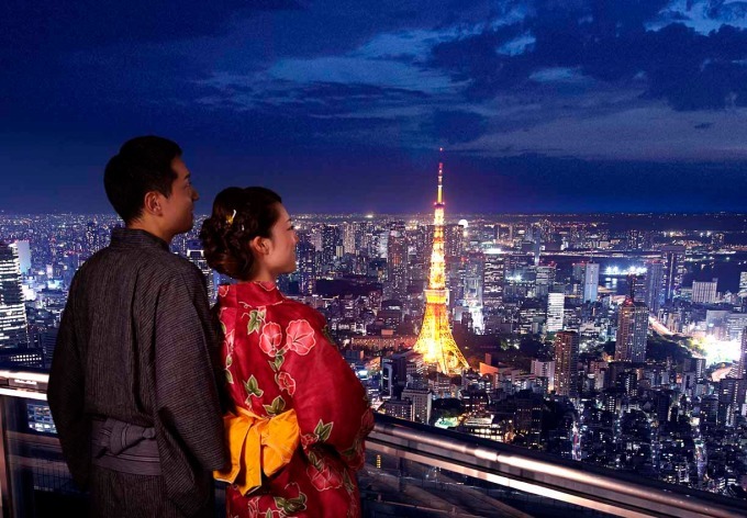 六本木ヒルズ展望台の夏イベント、世界初のデジタル地球儀&海のプロジェクション映像を夜景とともに