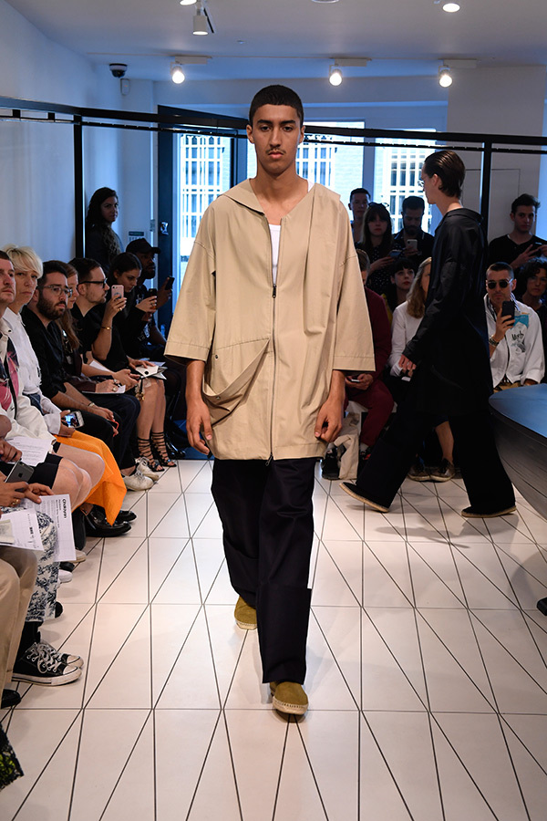 チャラヤン(CHALAYAN) 2019年春夏メンズコレクション  - 写真2