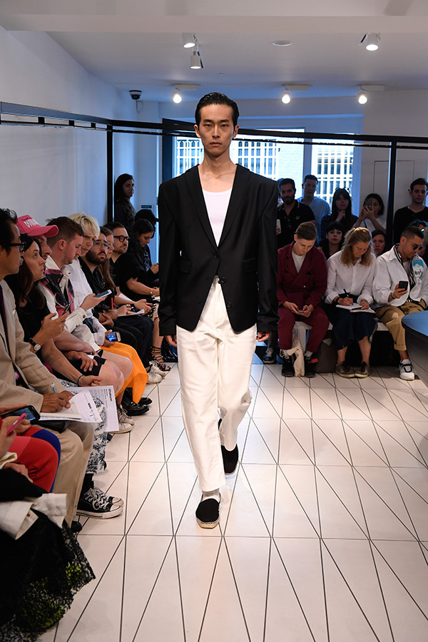 チャラヤン(CHALAYAN) 2019年春夏メンズコレクション  - 写真6