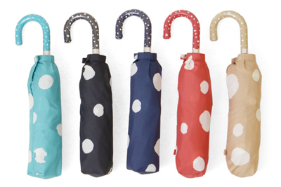 キャッツツモリチサトからカラフルキュートなレイングッズが新登場