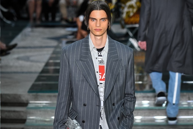 ヴェルサーチ 2019年春夏メンズコレクション - ファッションの贅沢な楽しみ方