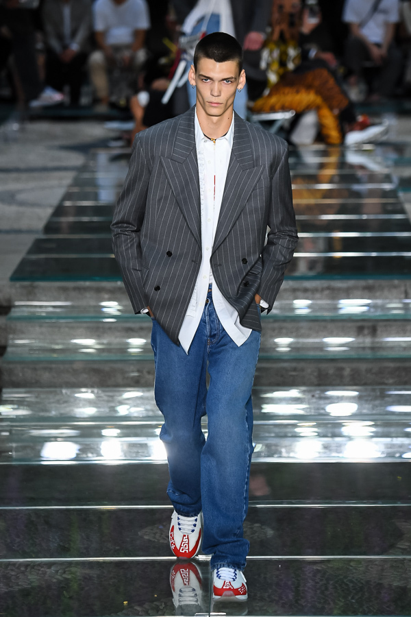 ヴェルサーチェ 2019年春夏<span>コレクション</span> - 写真1