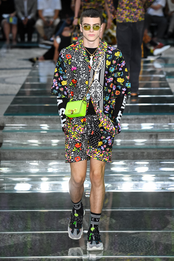 ヴェルサーチェ(VERSACE) 2019年春夏ウィメンズ&メンズコレクション  - 写真35