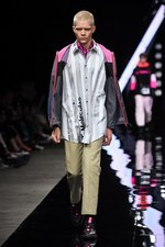 マルセロ・ブロン カウンティ・オブ・ミラン 2019年春夏コレクション - “未知と既知”との遭遇｜写真21