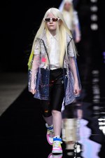 マルセロ・ブロン カウンティ・オブ・ミラン 2019年春夏コレクション - “未知と既知”との遭遇｜写真39