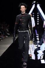 マルセロ・ブロン カウンティ・オブ・ミラン 2019年春夏コレクション - “未知と既知”との遭遇｜写真41