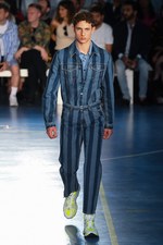 MSGM 2019年春夏メンズコレクション - プレイフルな試合観戦ならぬ“ファッション観戦”｜写真1