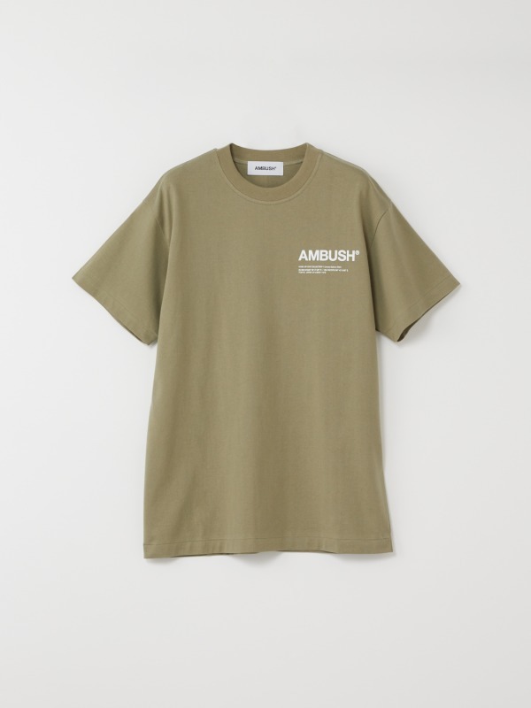 アンブッシュ、ブランドロゴ入りTシャツ、サンダル、iPhone