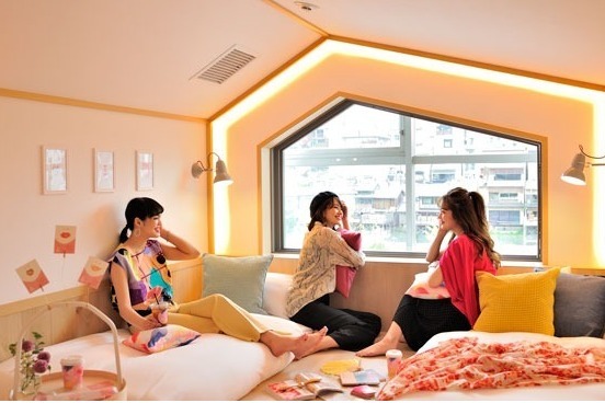 「カフェテル」