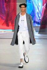 ヌメロ ヴェントゥーノ 2019年春夏メンズコレクション - 心洗われる軽快なショー｜写真34