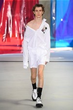 ヌメロ ヴェントゥーノ 2019年春夏メンズコレクション - 心洗われる軽快なショー｜写真39