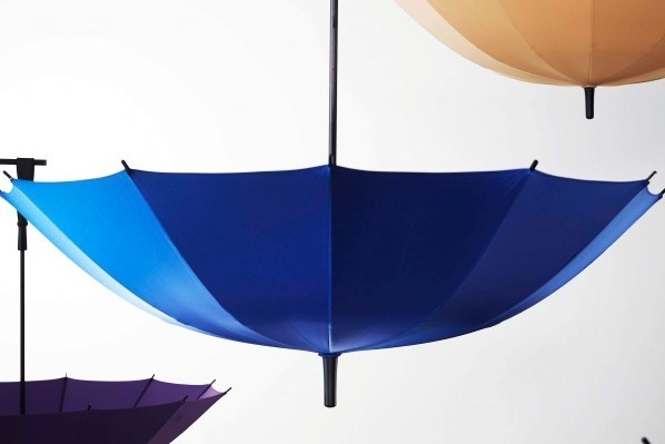 ディスコード ヨウジヤマモト傘コレクションの新色、雨音が心地いい“雨を楽しむ”傘