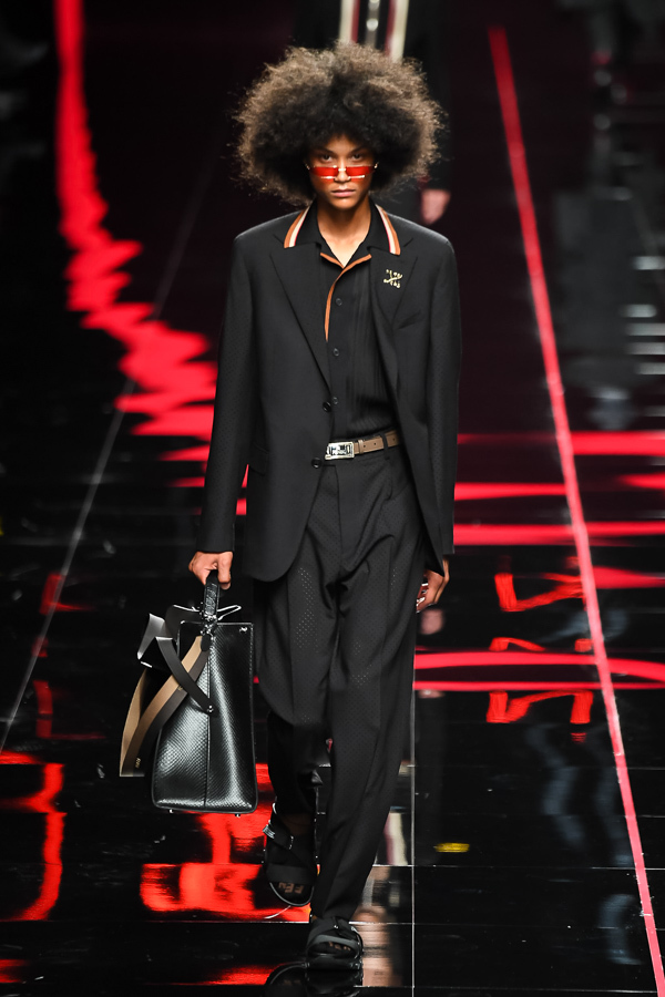 フェンディ(FENDI) 2019年春夏ウィメンズ&メンズコレクション  - 写真5