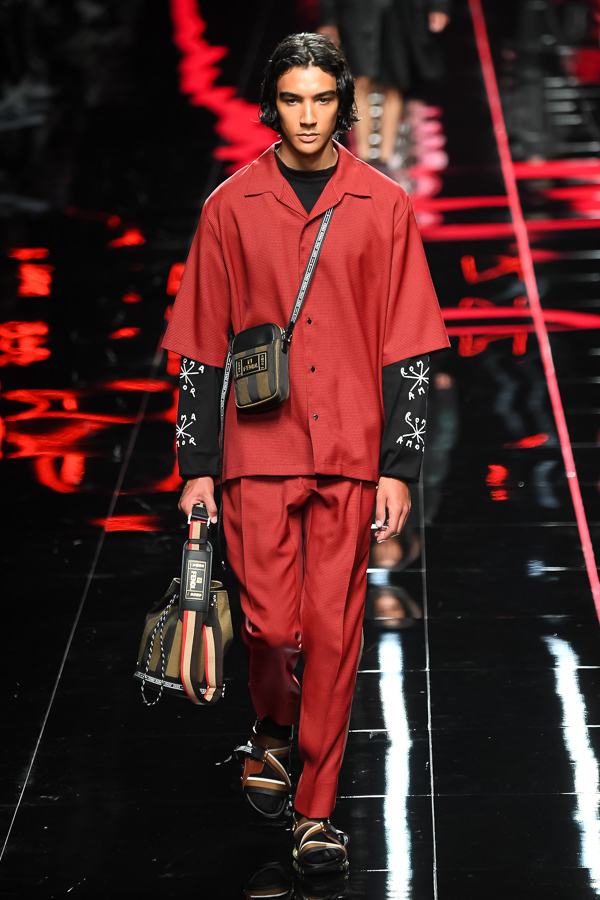 フェンディ(FENDI) 2019年春夏ウィメンズ&メンズコレクション  - 写真22