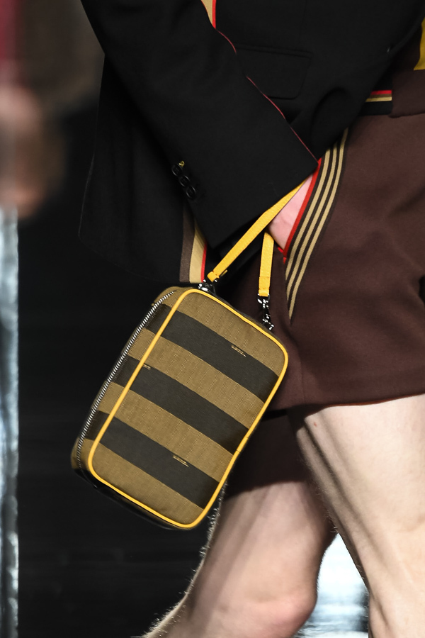 フェンディ(FENDI) 2019年春夏ウィメンズ&メンズコレクション  - 写真42