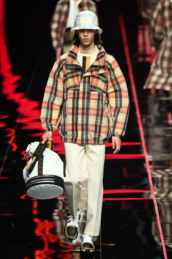 フェンディ(FENDI) 2019年春夏ウィメンズ&メンズコレクション  - 写真48