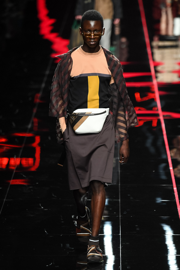 フェンディ(FENDI) 2019年春夏ウィメンズ&メンズコレクション  - 写真58