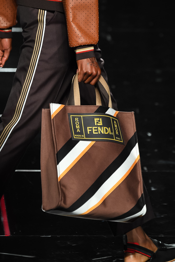 フェンディ(FENDI) 2019年春夏ウィメンズ&メンズコレクション  - 写真68