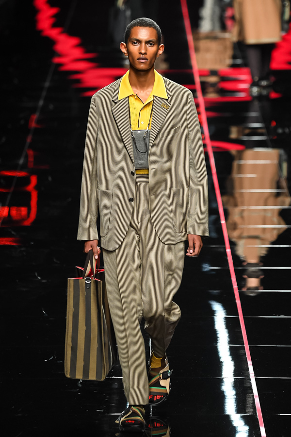 フェンディ(FENDI) 2019年春夏ウィメンズ&メンズコレクション  - 写真69