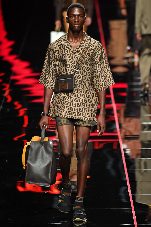 フェンディ(FENDI) 2019年春夏ウィメンズ&メンズコレクション  - 写真72