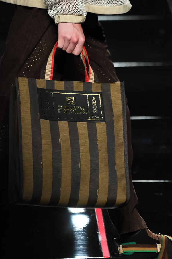 フェンディ(FENDI) 2019年春夏ウィメンズ&メンズコレクション  - 写真92