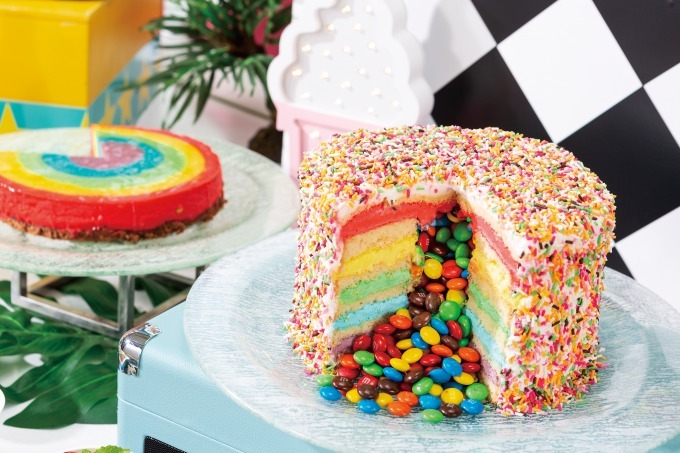 ハワイ｜ヒルトン東京ベイ「アメリカンダイナー＆ハワイアン」デザートブッフェ、虹色ケーキや"ウミガメ"シュー