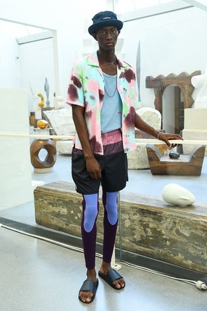 アンブッシュ 2019年春夏コレクション - 潮の流れ、人生の歩みにリンクする服｜写真1