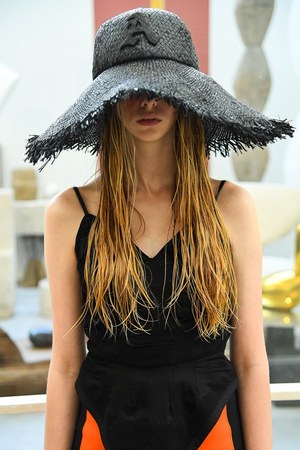 アンブッシュ 2019年春夏コレクション - 潮の流れ、人生の歩みにリンクする服｜写真5