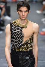 コモン スウェーデン 2019年春夏コレクション - ものの溢れる現代で、服の大儀を探して｜写真3