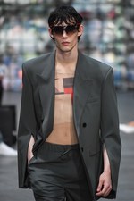 コモン スウェーデン 2019年春夏コレクション - ものの溢れる現代で、服の大儀を探して｜写真13