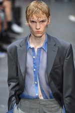 コモン スウェーデン 2019年春夏コレクション - ものの溢れる現代で、服の大儀を探して｜写真17