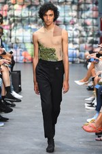 コモン スウェーデン 2019年春夏コレクション - ものの溢れる現代で、服の大儀を探して｜写真29