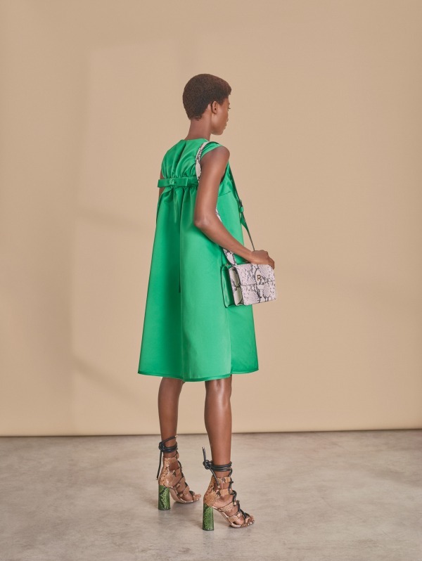 ロシャス(ROCHAS) 2019年リゾートウィメンズコレクション シルエット - 写真3