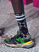 ヴァレンティノ 2019年春夏メンズコレクション - 新旧ロゴで構築するラグジュアリーストリート｜写真8