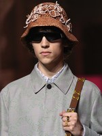 ヴァレンティノ 2019年春夏メンズコレクション - 新旧ロゴで構築するラグジュアリーストリート｜写真41