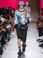 ヴァレンティノ 2019年春夏メンズコレクション - 新旧ロゴで構築するラグジュアリーストリート｜写真48