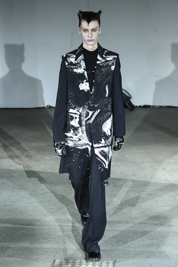 UNDERCOVER 2019年ss ブラックパンツ アンダーカバー(UNDERCOVER) 2019年春夏メンズコレクション