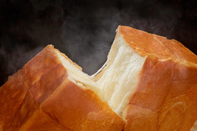 生食パンの専門店「考えた人すごいわ」“かつてない口どけ”の本気食パン