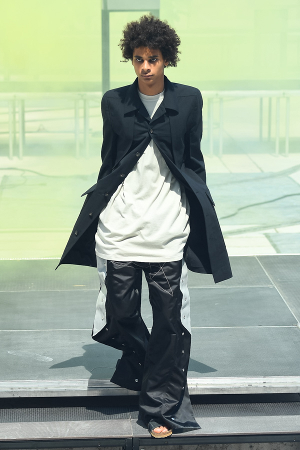 リック・オウエンス(Rick Owens) 2019年春夏メンズコレクション シルエット - 写真17