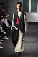 ヨウジヤマモト 19年春夏メンズコレクション - 奥ゆかしき黒に自己主張をのせて｜写真79