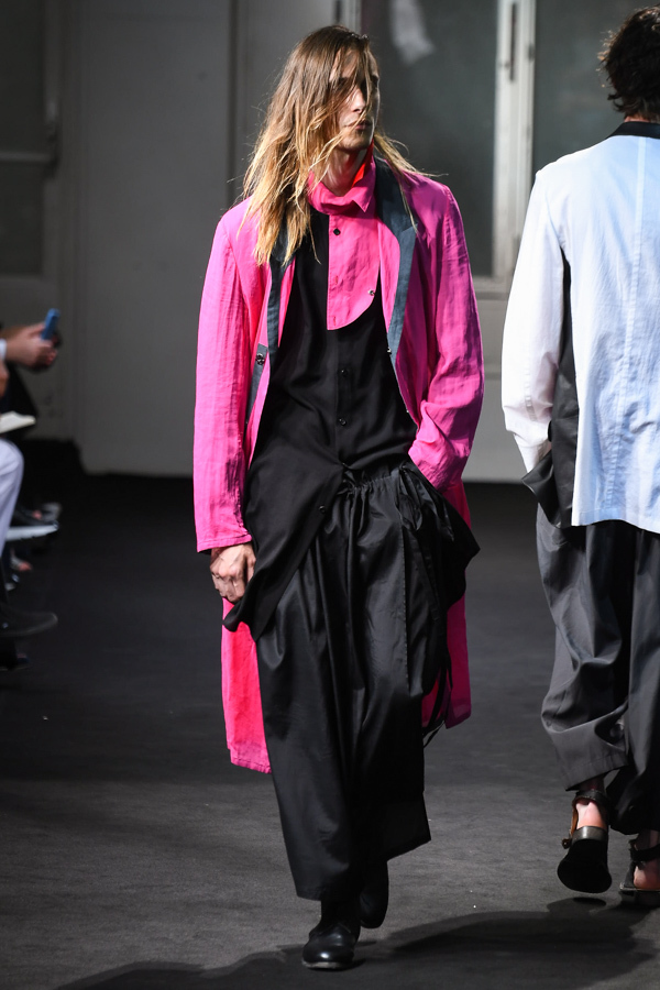 ヨウジヤマモト(Yohji Yamamoto) 2019年春夏メンズコレクション シルエット - 写真14