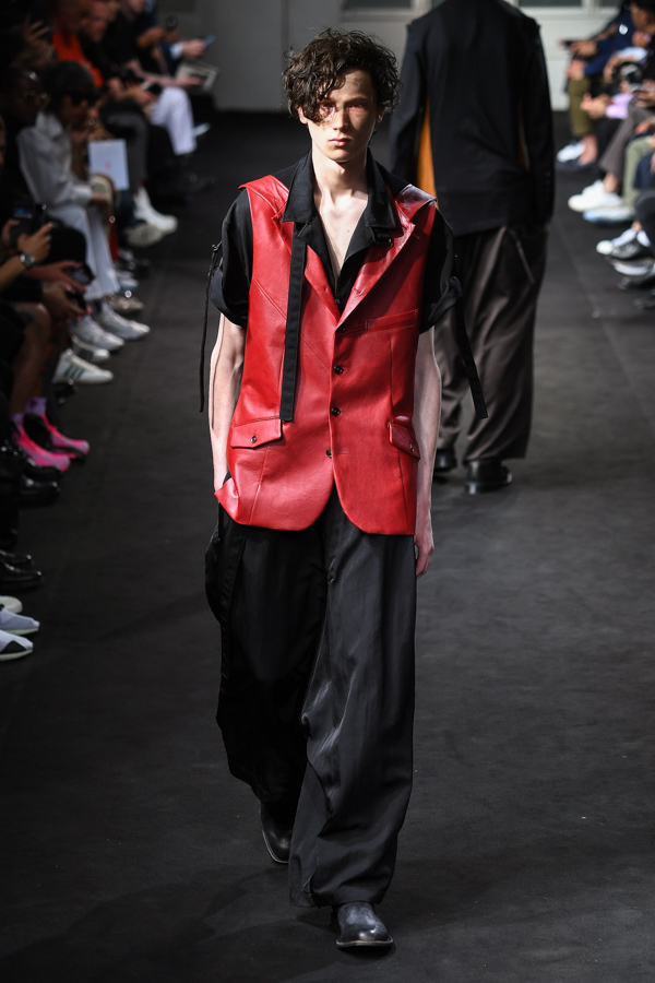 ヨウジヤマモト(Yohji Yamamoto) 2019年春夏メンズコレクション シルエット - 写真20