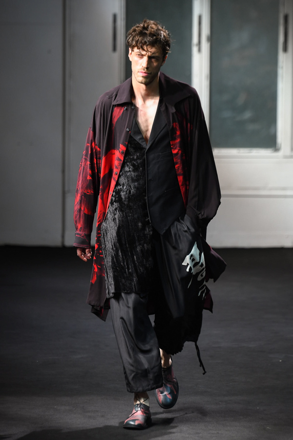 ヨウジヤマモト(Yohji Yamamoto) 2019年春夏メンズコレクション シルエット - 写真22