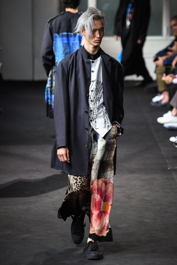 ヨウジヤマモト(Yohji Yamamoto) 2019年春夏メンズコレクション シルエット - 写真24