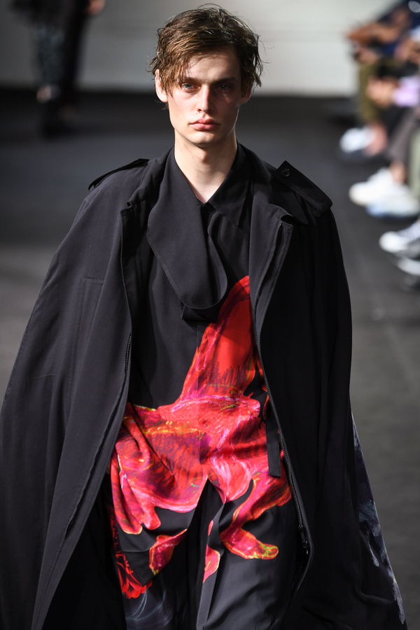 ヨウジヤマモト(Yohji Yamamoto) 2019年春夏メンズコレクション  - 写真69