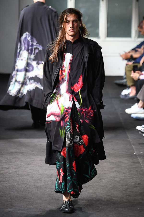 ヨウジヤマモト(Yohji Yamamoto) 2019年春夏メンズコレクション  - 写真70