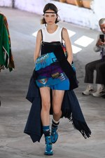 sacai 2019年リゾートコレクション、ペンドルトンとナイキのコラボでより自由なハイブリッドへ｜写真5