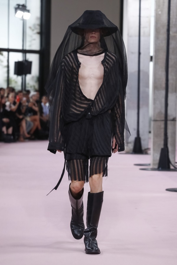 アン ドゥムルメステール(ANN DEMEULEMEESTER) 2019年春夏ウィメンズ&メンズコレクション  - 写真4